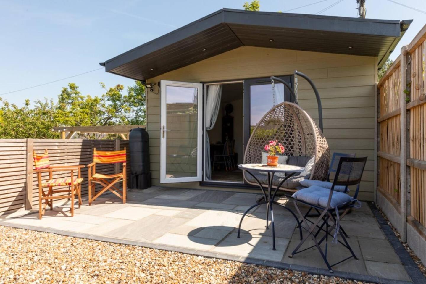 Pear Tree Cabin Whitstable Exterior photo